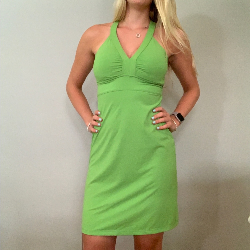 Green XS Athleta Dress with Bra and Padding